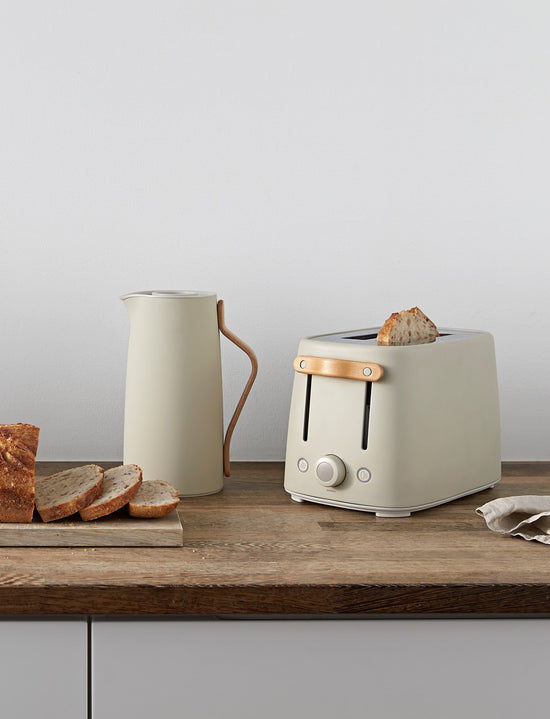 Stelton - Emma vacuum jug, coffee 40.6 oz