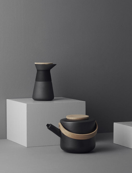 Stelton Theo teapot warmer, sand